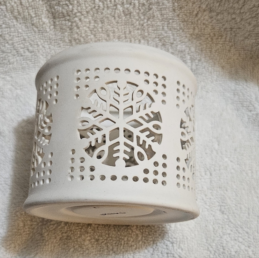 Ganz Laser Cut Out Candle Holder Decoration White Beautiful Festive 3 × 3 In
